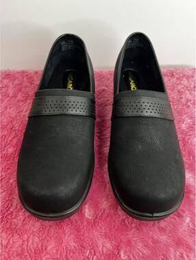 Ingaro Faith Womens 10M Black Comfort Work Shoes Slip Resistant Nursing Clogs